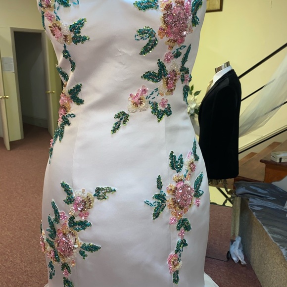 Prom Dress - Picture 2 of 6